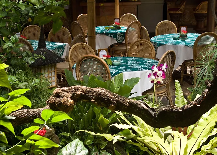 Hotel Poppies Bali Kuta (Bali)